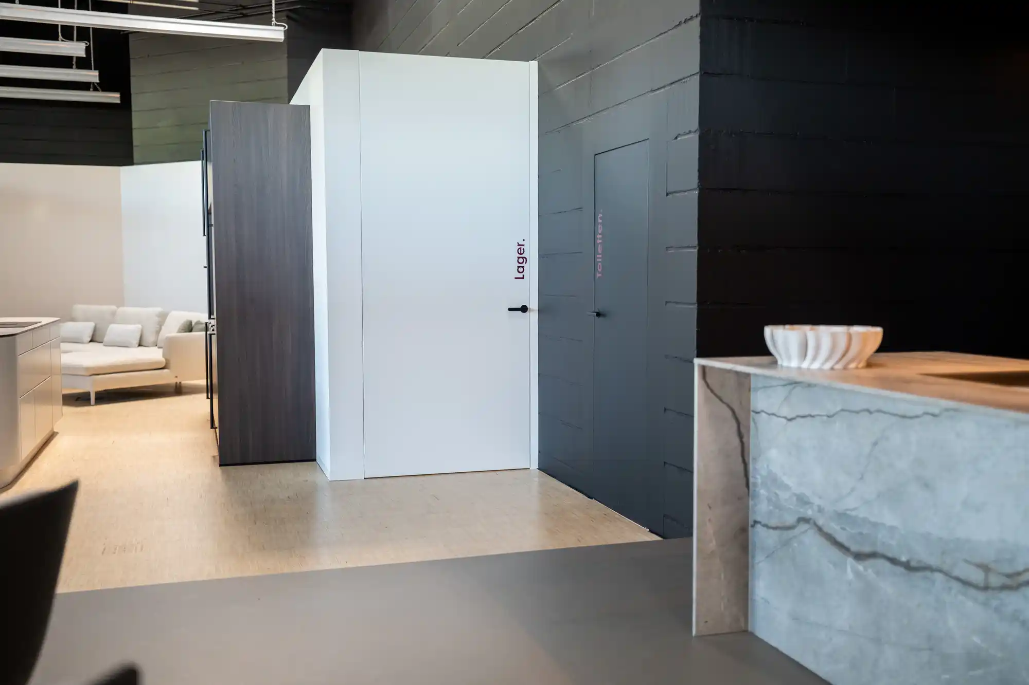 Küche im Schickinger Showroom in Sinzheim – marmor, raumansicht